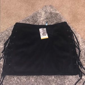 Suede skirt, never worn